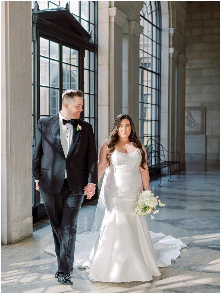 Baltimore Museum of Art wedding photo of Bride and Groom walking