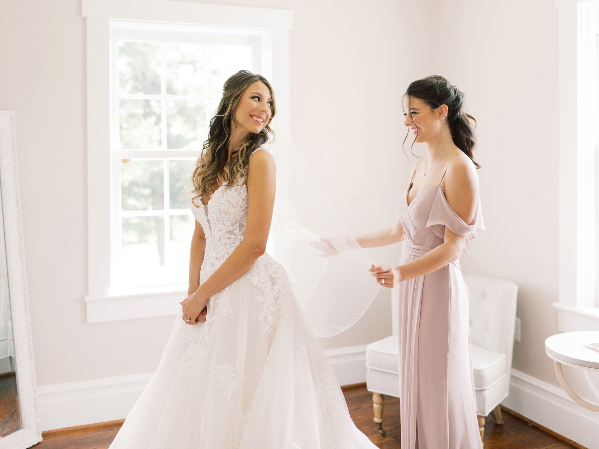 Raspberry Plain Manor Wedding Getting Ready