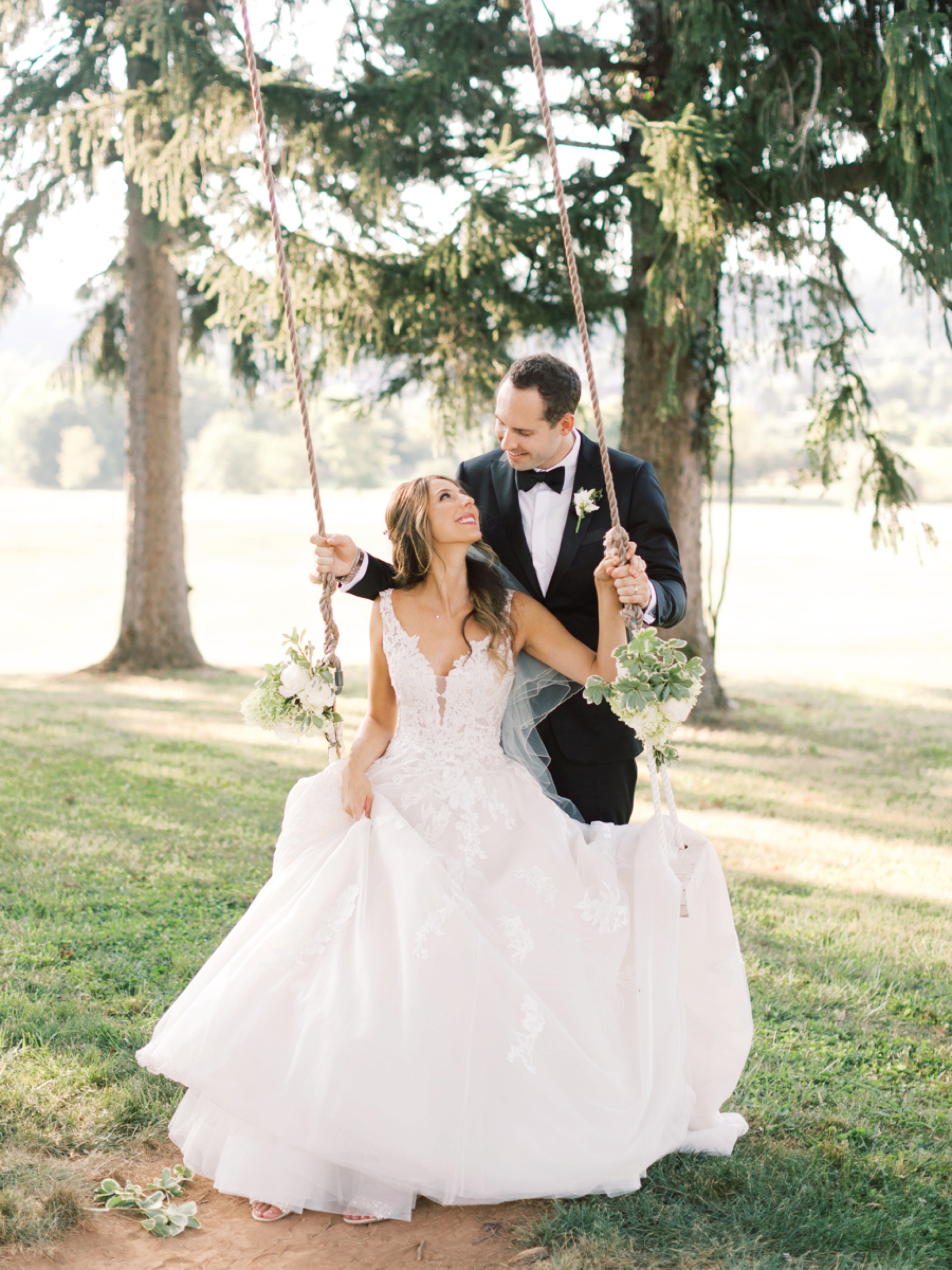 Raspberry Plain Manor Leesburg Wedding Couple