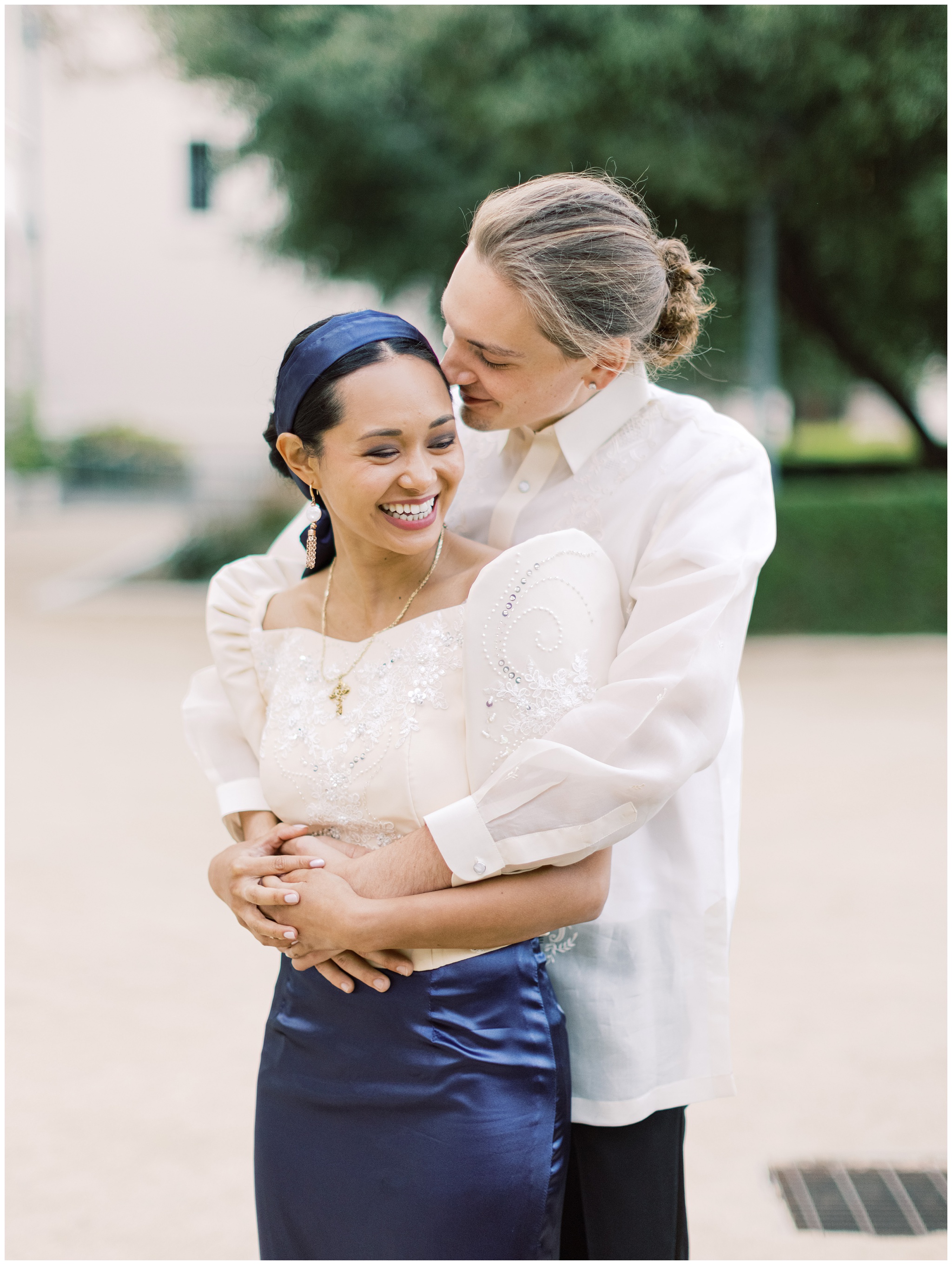 Pasadena City Hall engagement photo close up