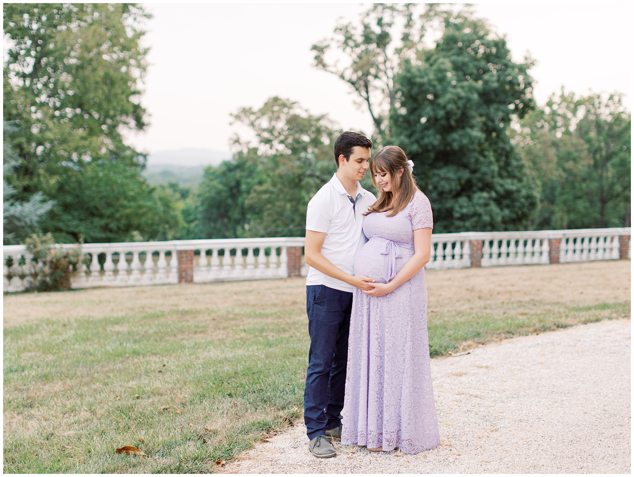Oatlands Historic House & Gardens maternity photo