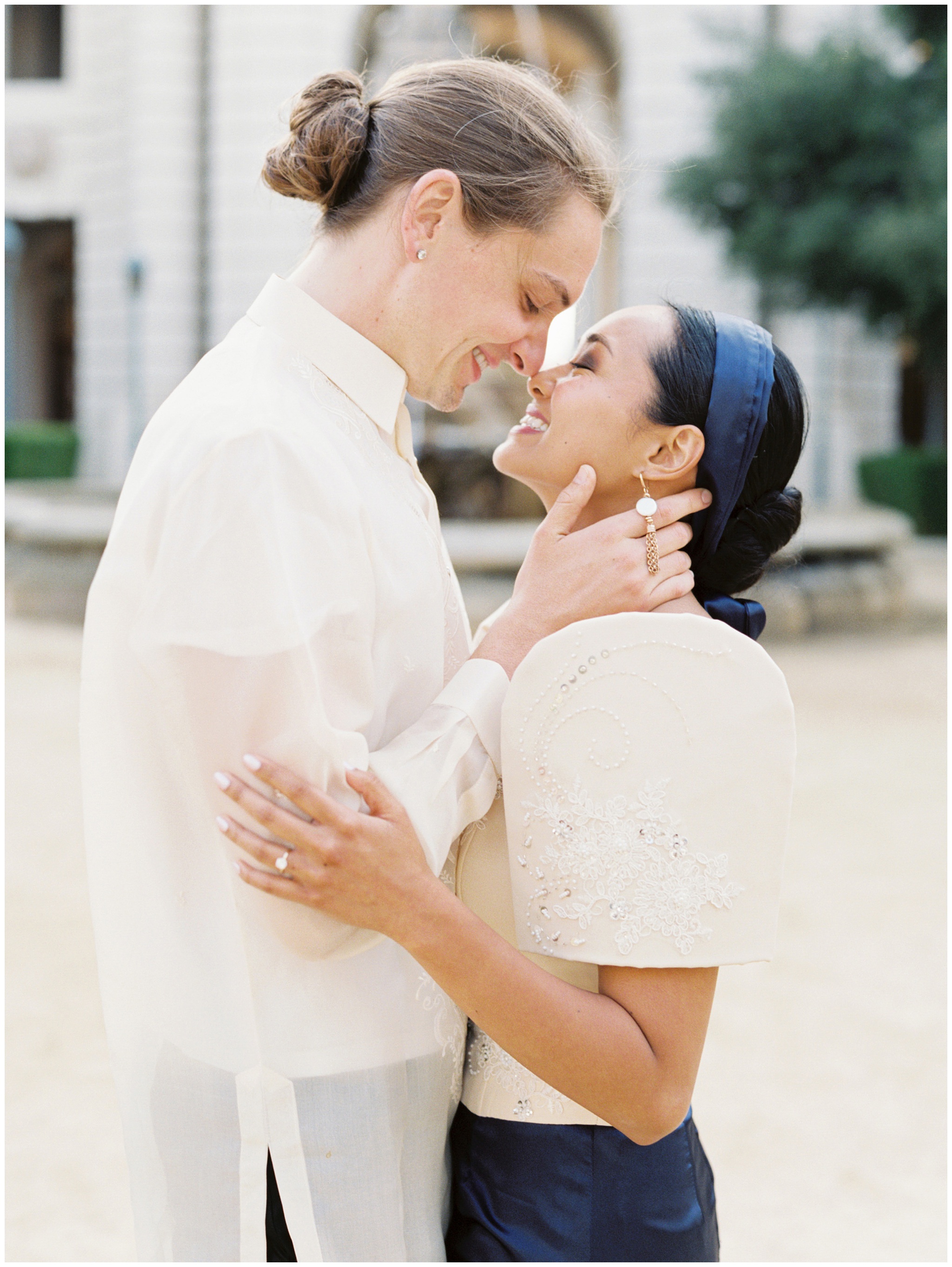 Pasadena City Hall engagement photo