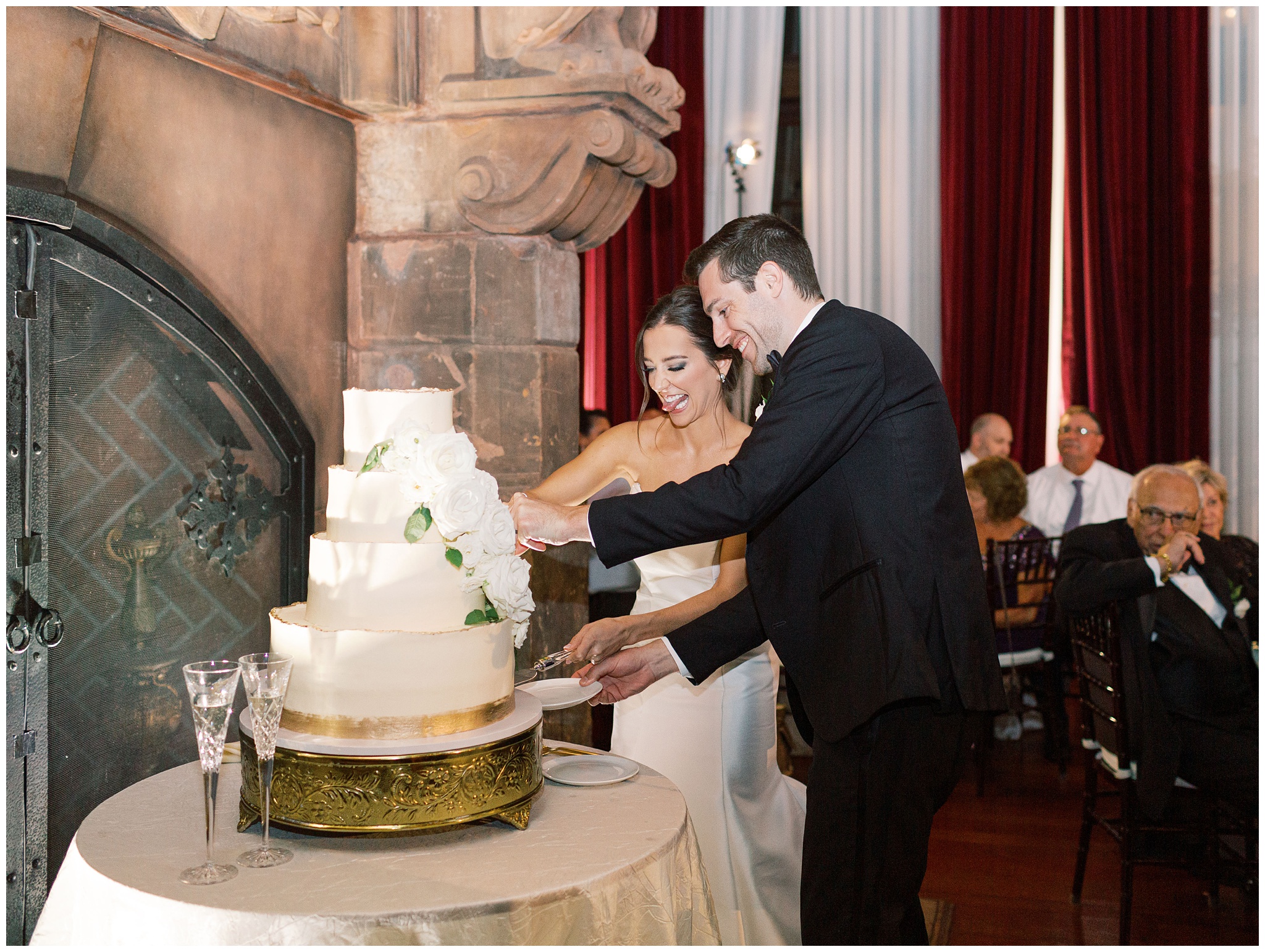 Bride and Groom cake cutting