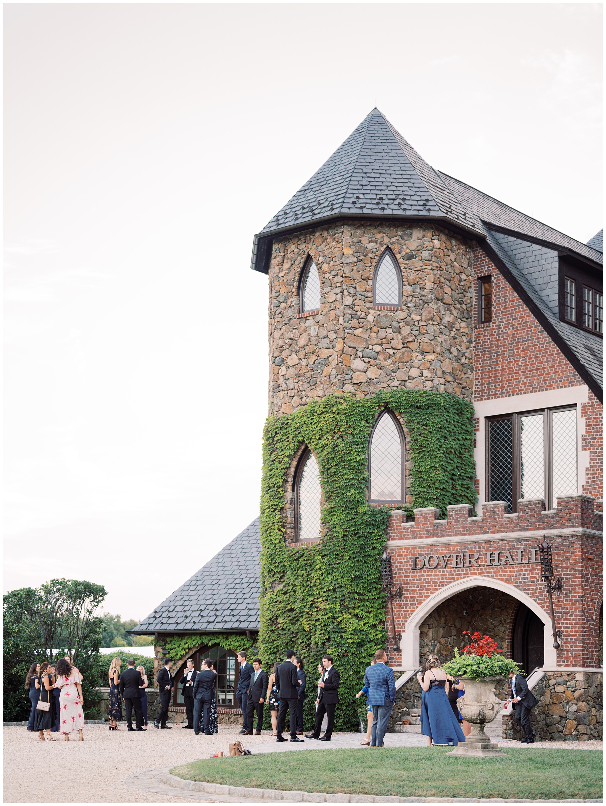 Cocktail hour at Dover Hall