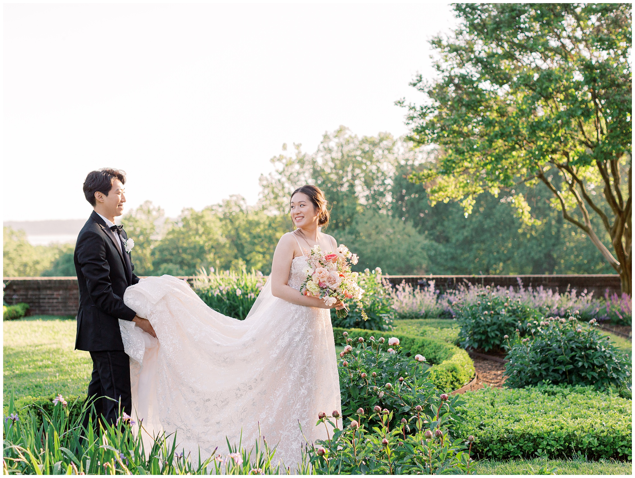 Oxon Hill Manor Bride and Groom Wedding Photos