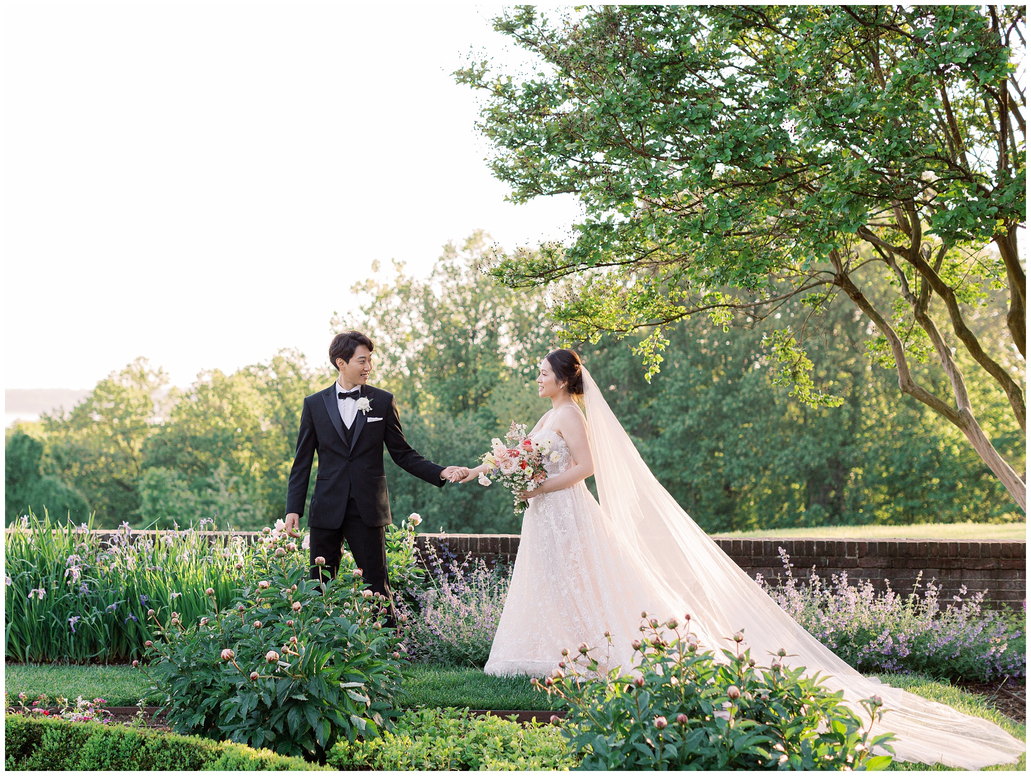 Oxon Hill Manor Bride and Groom Wedding Photos