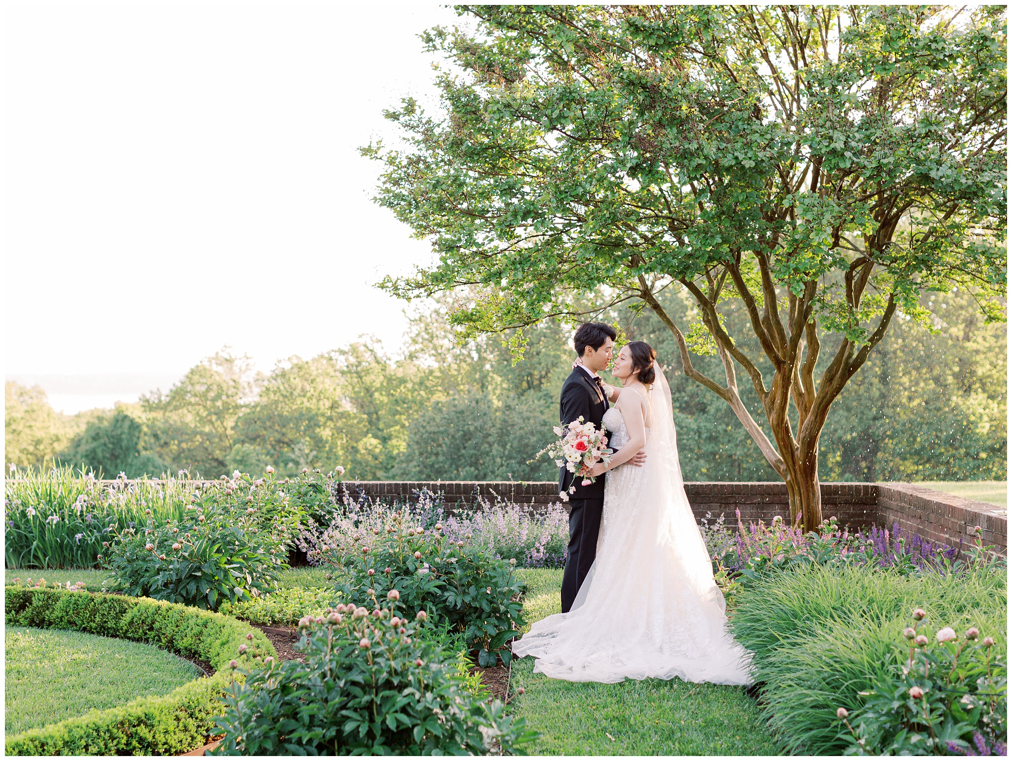 Oxon Hill Manor Bride and Groom Wedding Photos