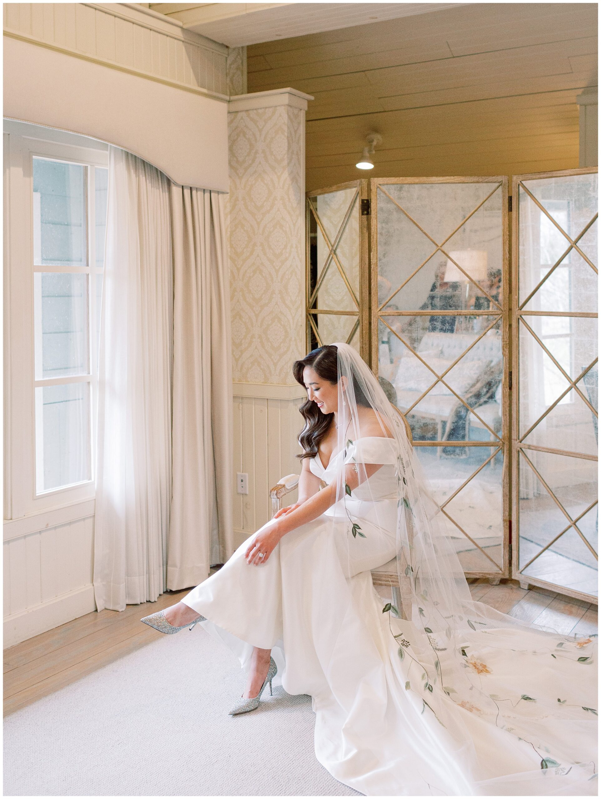 Bride getting ready photos