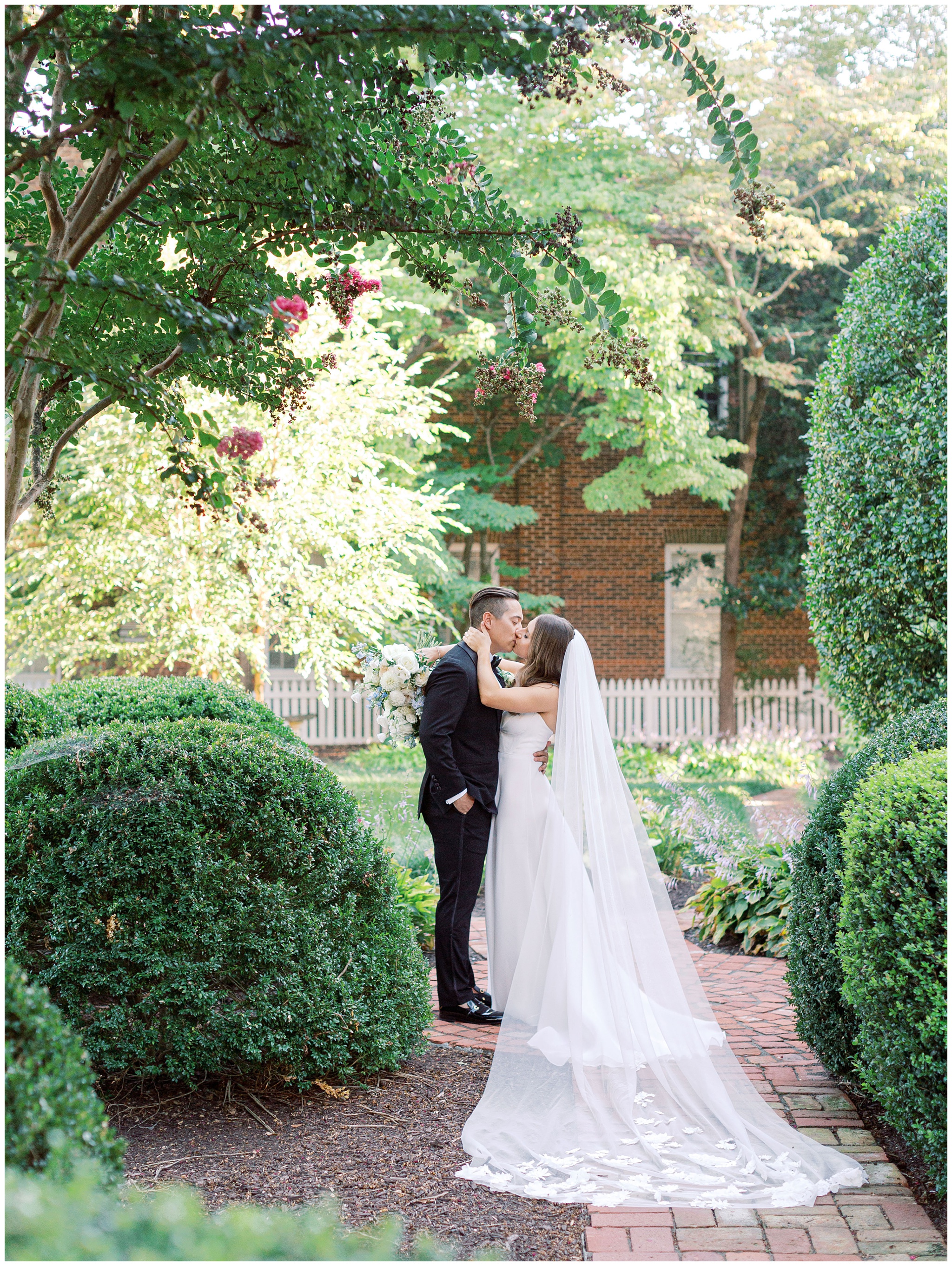 Tidewater Inn wedding newlywed portraits