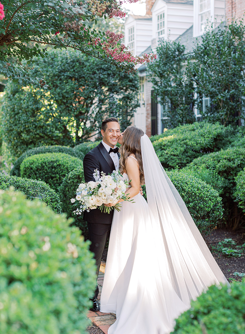 Tidewater Inn wedding photo