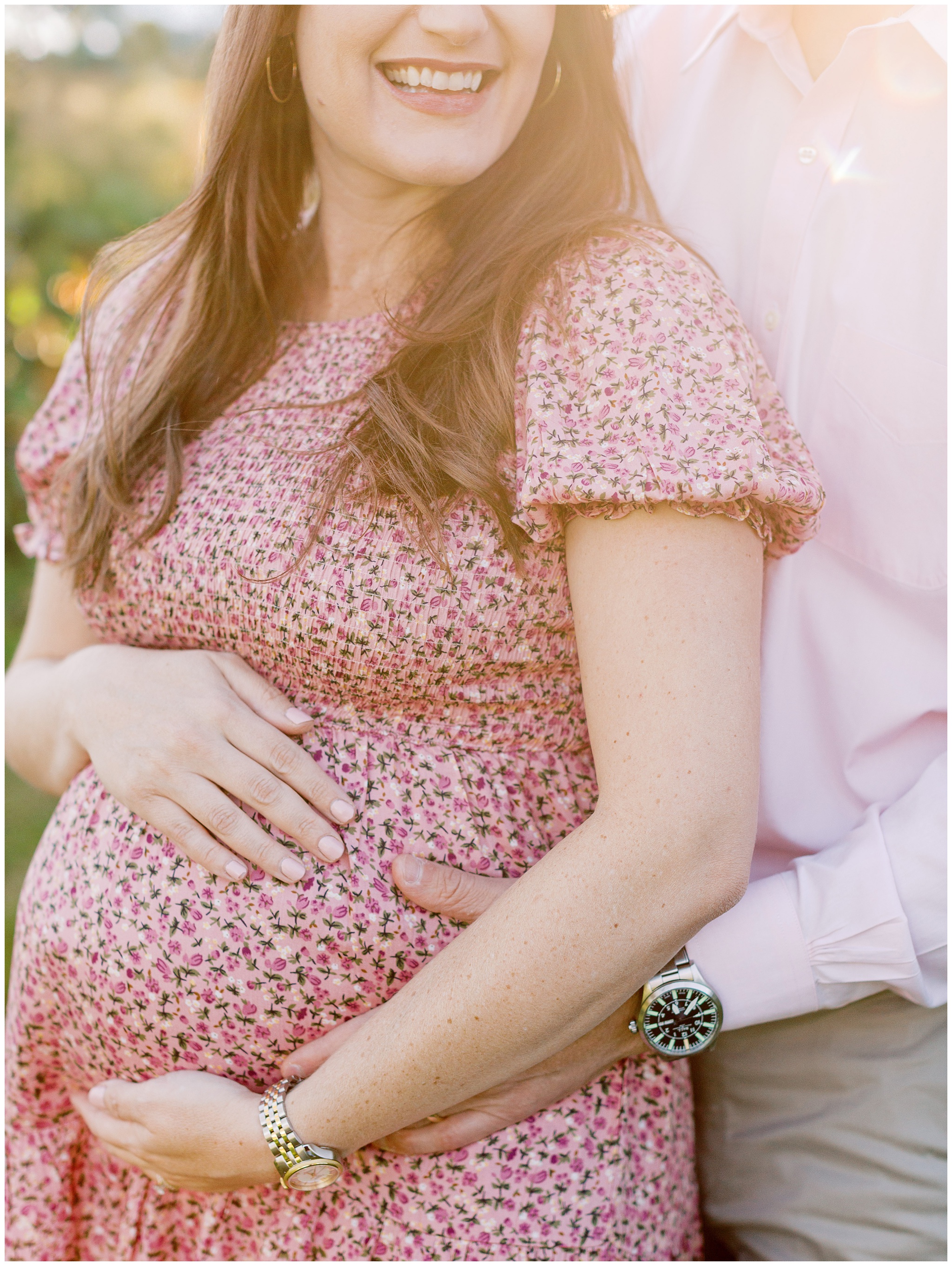 Fall maternity photos in the vines at Bluemont Vineyard in Virginia