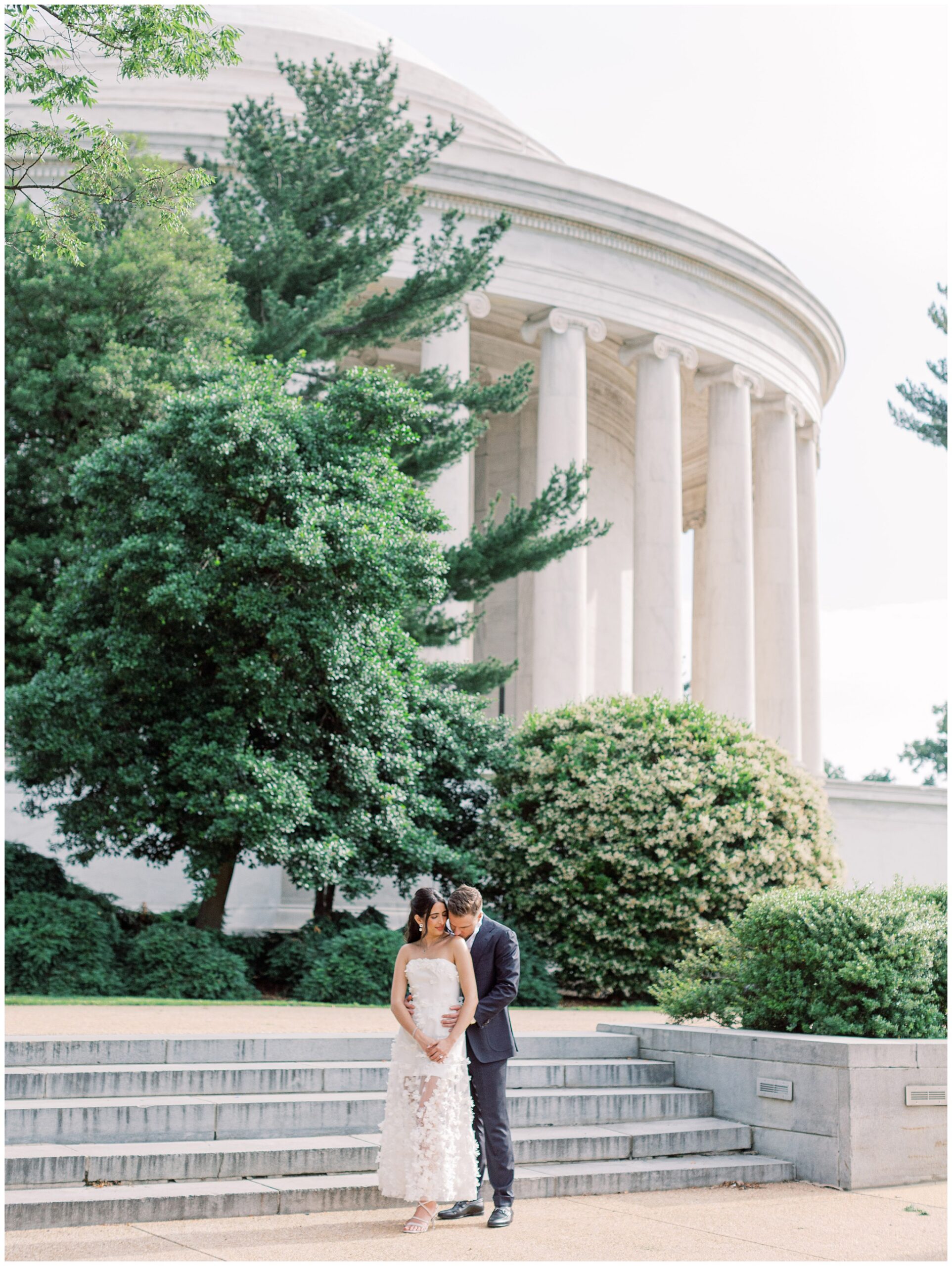 Chic Jefferson Memorial engagement session in Washington DC at sunrise
