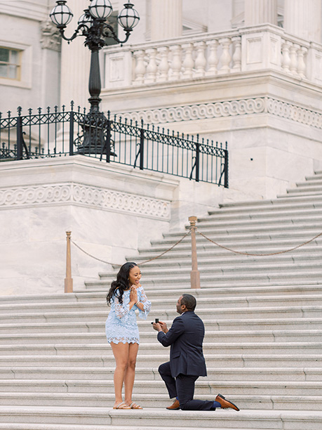 A surprise proposal at the Capitol Building on the National Mall in DC